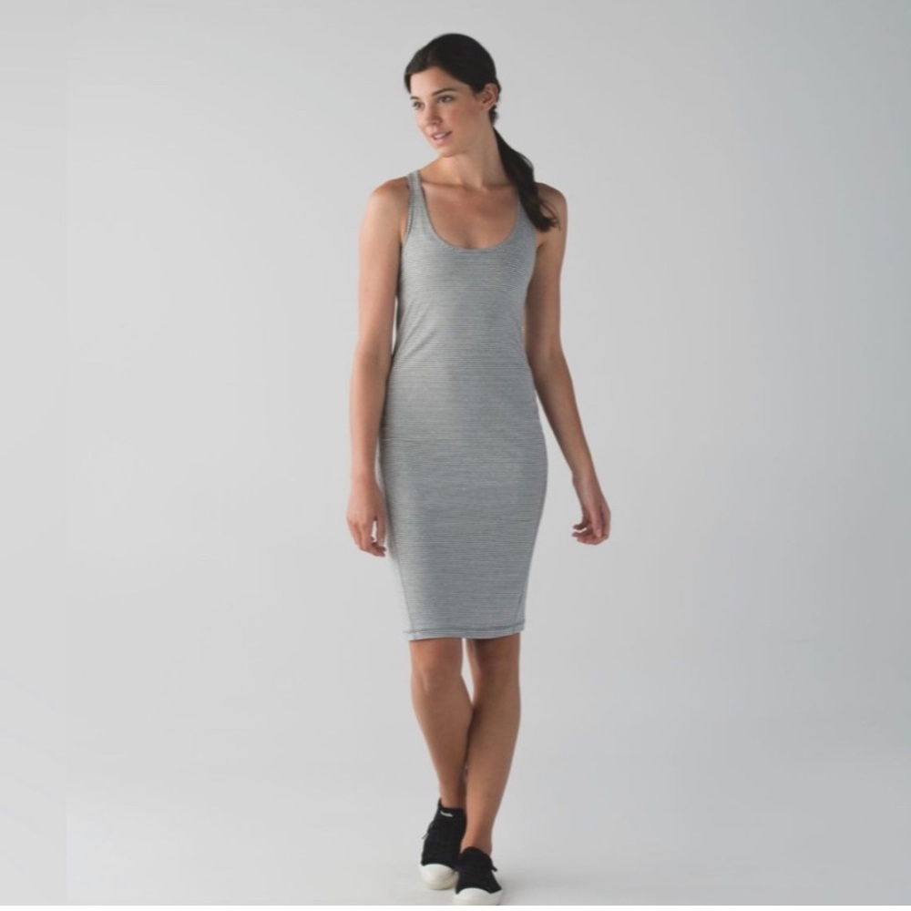 Lululemon Go For It dress size 6